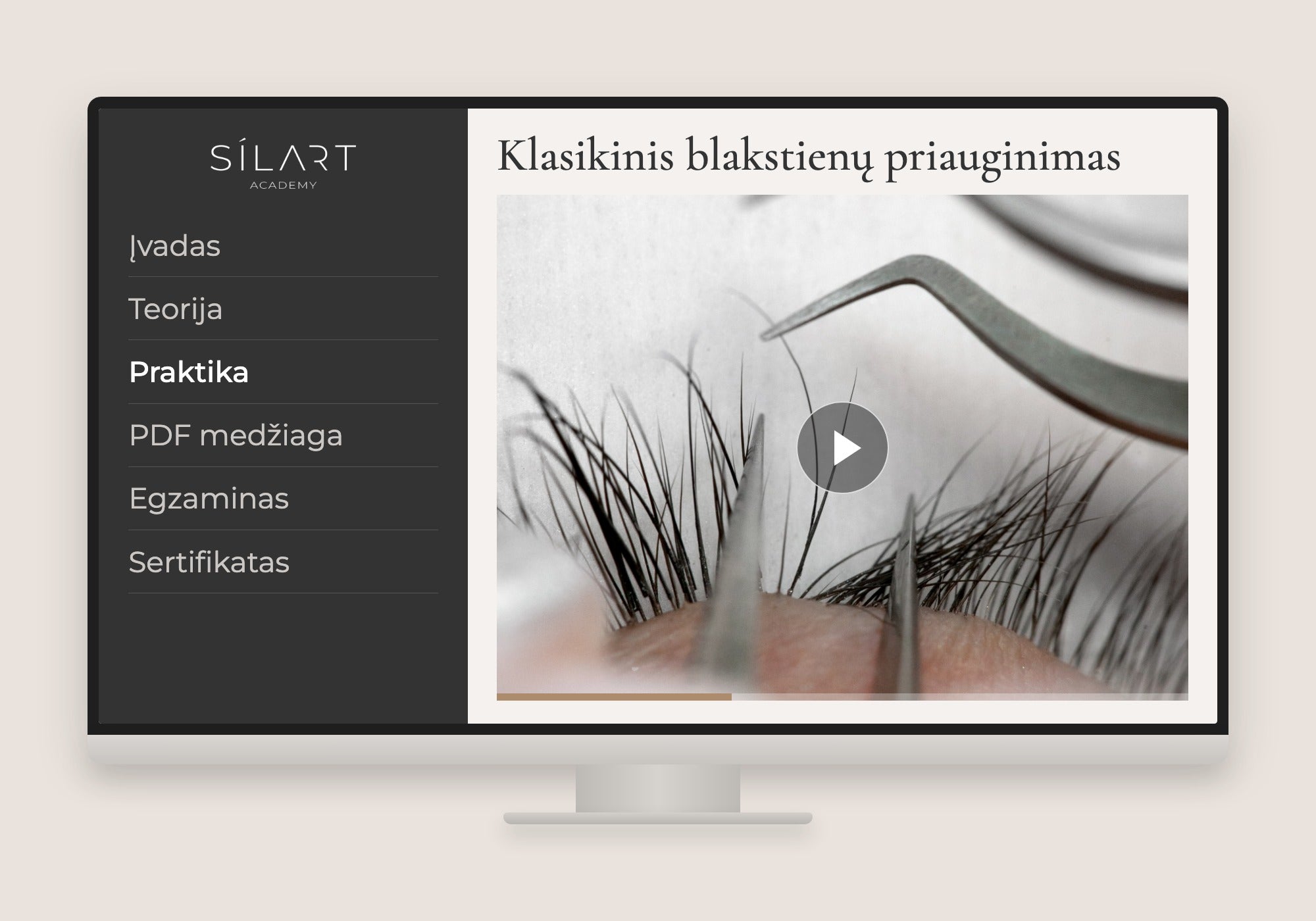 Klasikinio blakstienų priauginimo online kursas pradedantiesiems: kurso programa ir pamoka ekrane