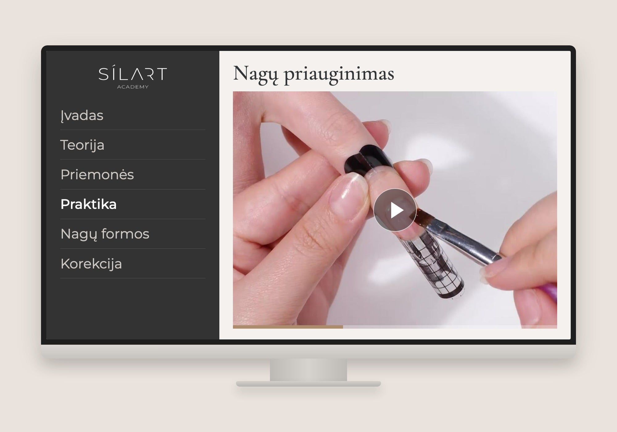Nagų priauginimo kursai online: kurso programa ir pamoka ekrane